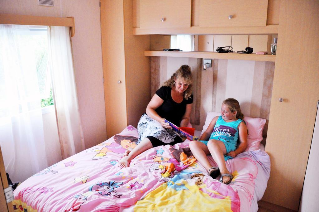 Oostappen Vakantiepark Riviera Beach 比丁赫伊曾 客房 照片