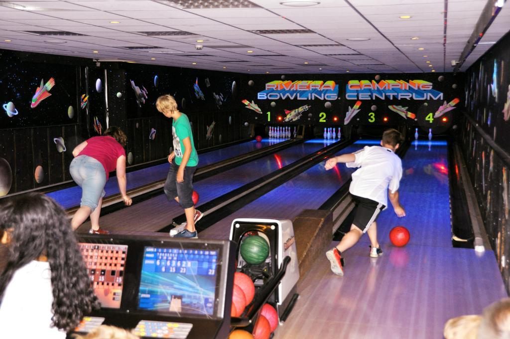 Oostappen Vakantiepark Riviera Beach 比丁赫伊曾 外观 照片