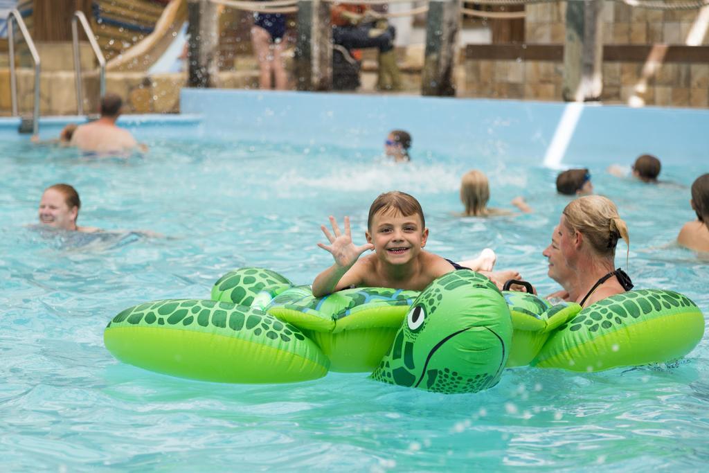Oostappen Vakantiepark Riviera Beach 比丁赫伊曾 外观 照片
