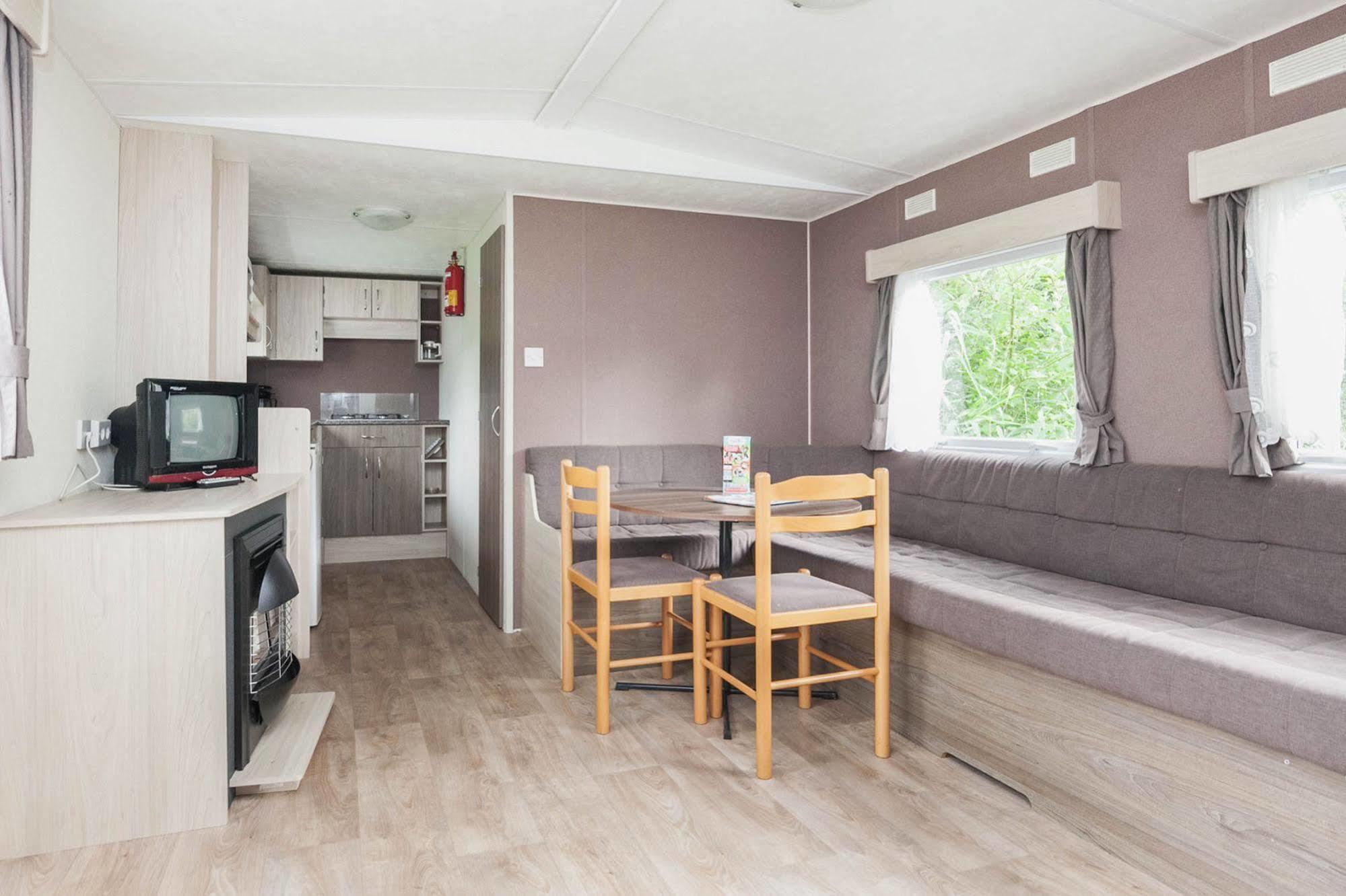 Oostappen Vakantiepark Riviera Beach 比丁赫伊曾 外观 照片