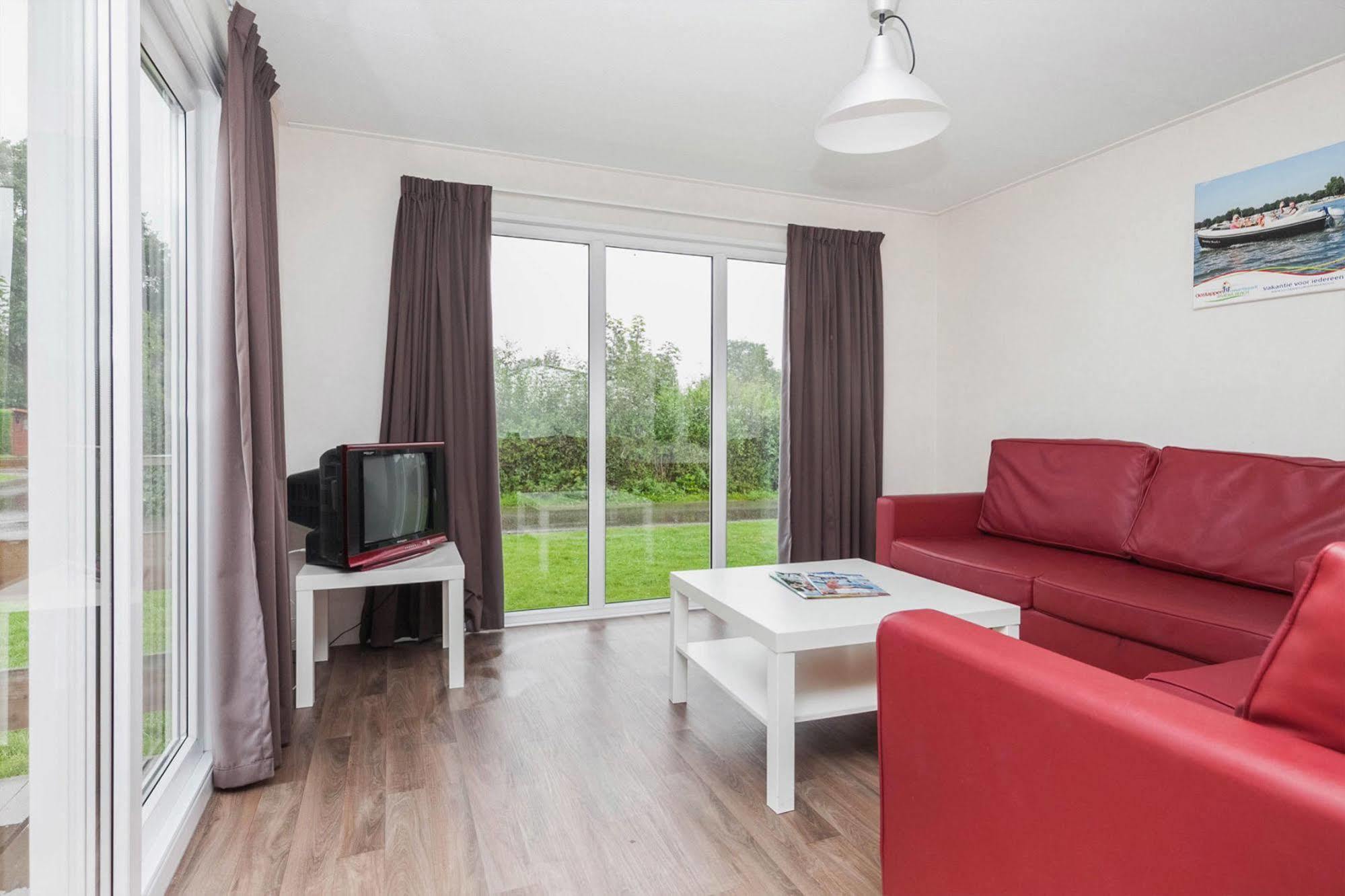 Oostappen Vakantiepark Riviera Beach 比丁赫伊曾 外观 照片