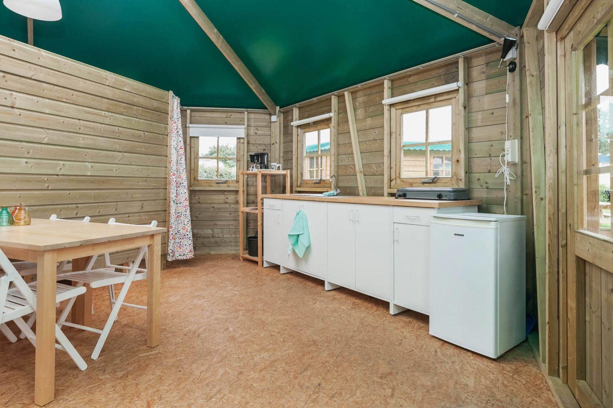 Oostappen Vakantiepark Riviera Beach 比丁赫伊曾 外观 照片