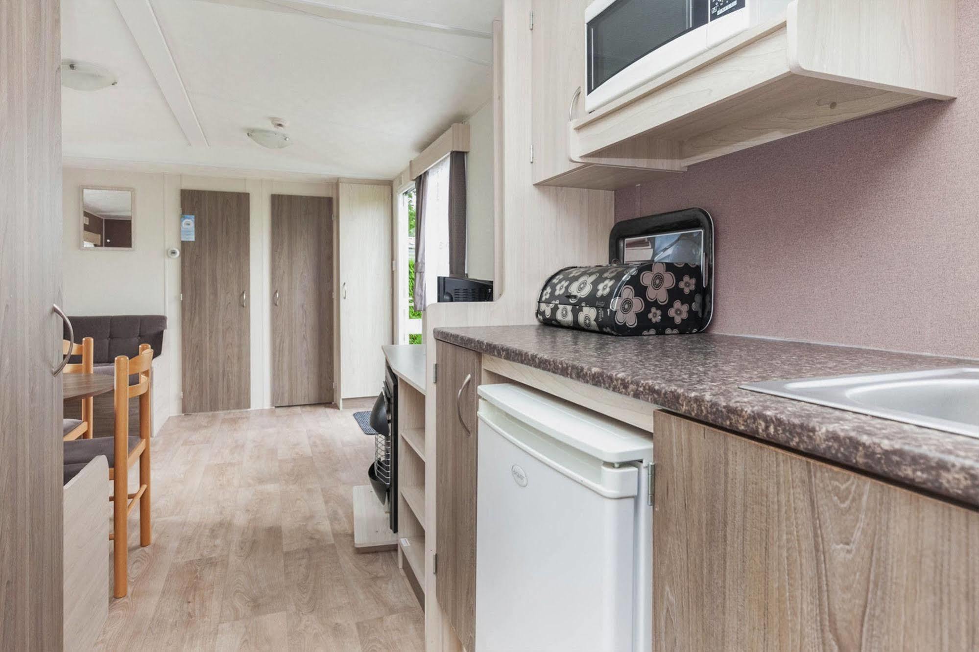 Oostappen Vakantiepark Riviera Beach 比丁赫伊曾 外观 照片